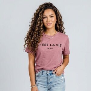 New! Boutique Item - “C est La Vie” Graphic Tee Women’s Size small